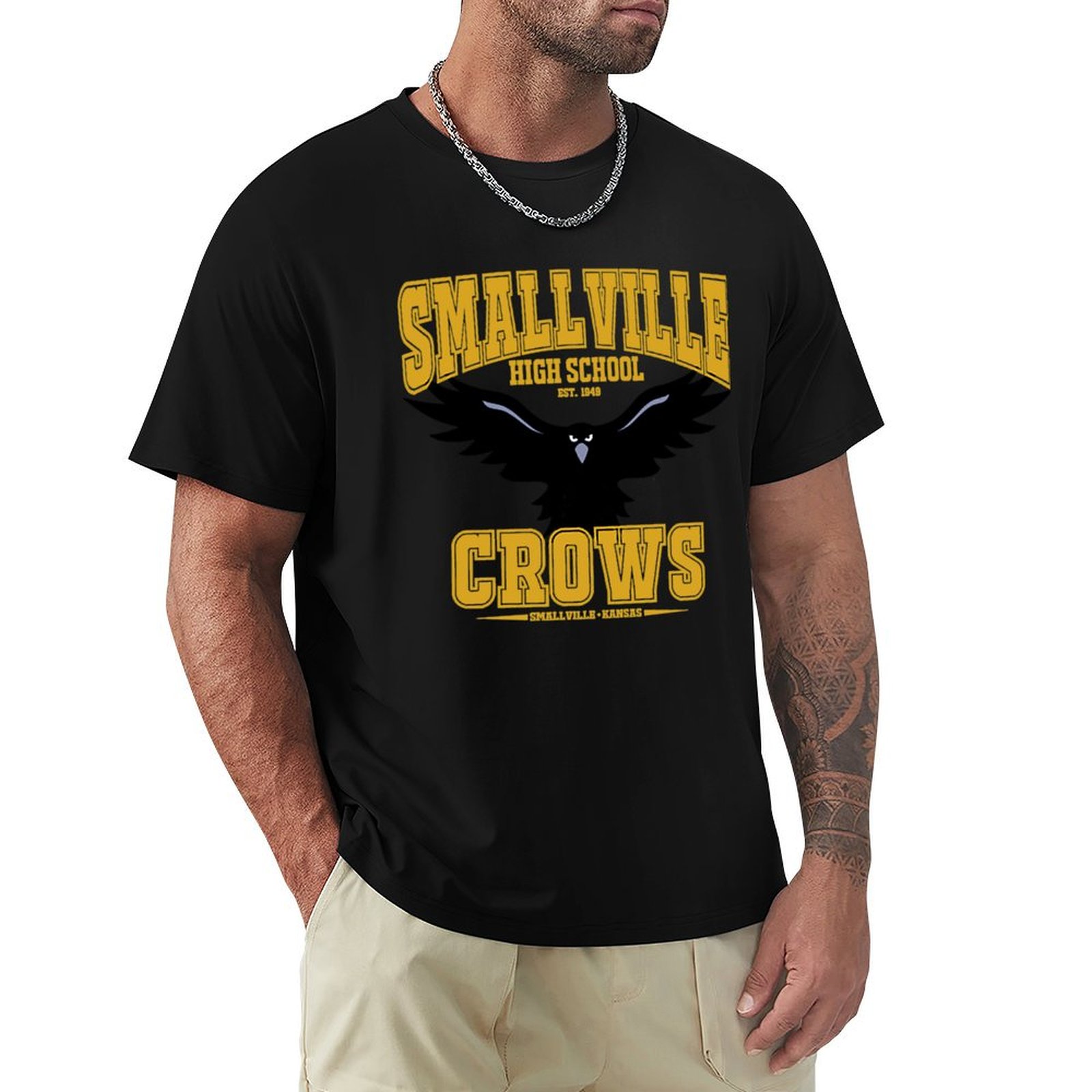 Home Gym China - เสื้อยืด Smallville Home of the Crows