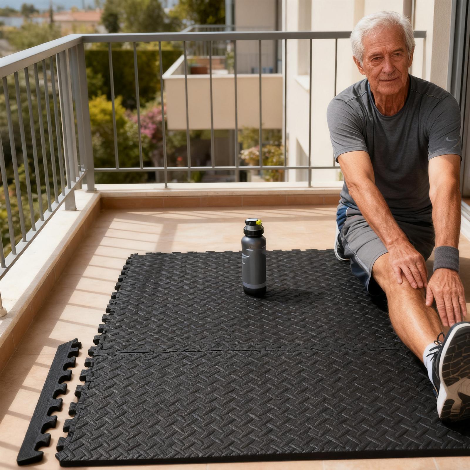 แผ่นรองพื้นแบบประกบกัน 12 ชิ้น - Home Gym For Toddlers บทวิจารณ์และราคา
